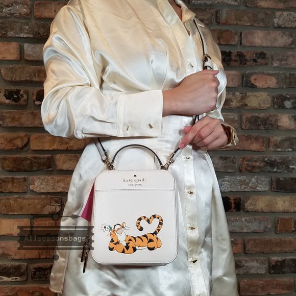 KATE SPADE x Disney Daisy Tigger Winnie the Pooh Tiger Crossbody Bag Purse NWT - Picture 9 of 11